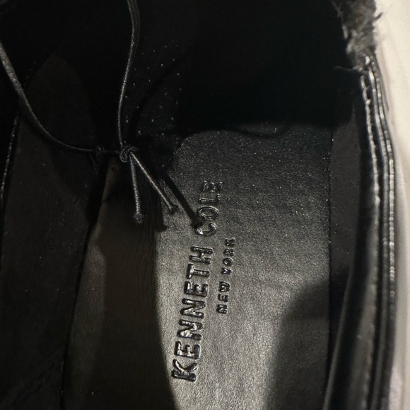 Kenneth Cole New York. Mens dress shoes.  8.5 - Picture 6 of 8
